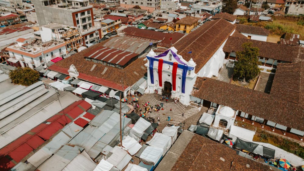 Iglesia de Santo Tomás en Chichicastenango